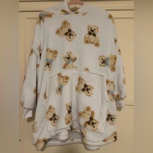 Oversized sweater for women. Very warm. Only worn once .